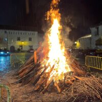 Aínsa celebra el invierno honrando a los Santos Barbudos