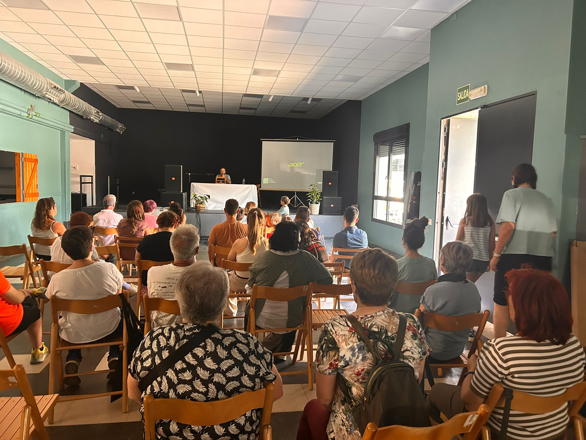 Villa de Ainsa - Sobrarbe Pirineo Charla de salud mental durante la feria de la salud