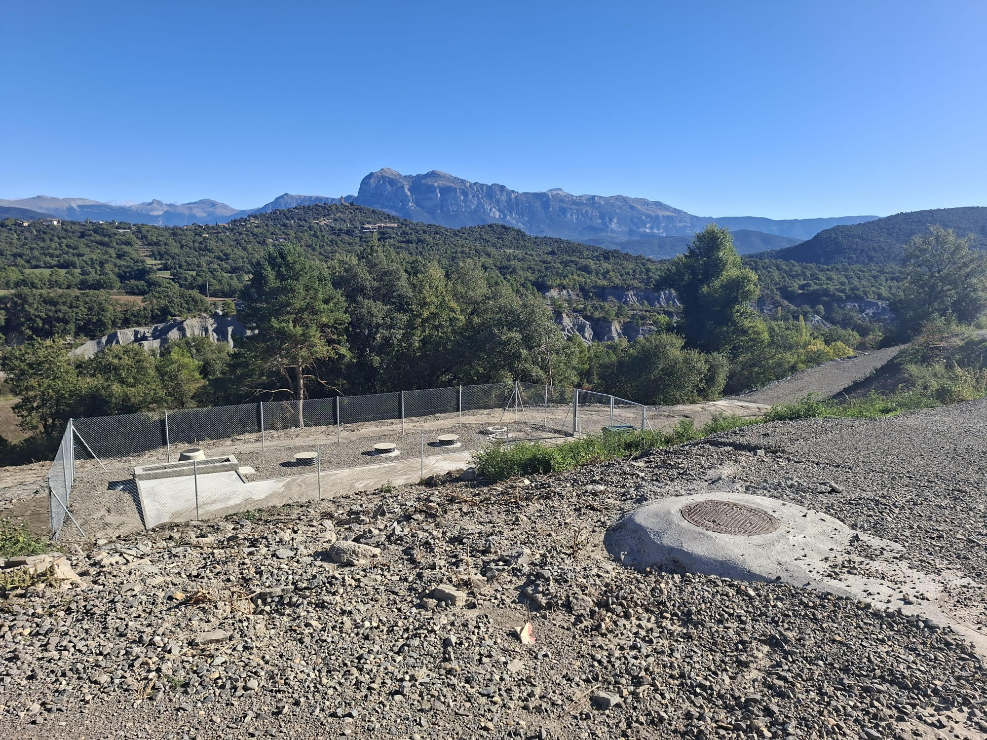 Villa de Ainsa - Sobrarbe Pirineo Aínsa aprueba por unanimidad los presupuestos de 2026 superando los 4.174.000 euros 4 Villa de Ainsa - Sobrarbe Pirineo Obras de la depuradora de Latorrecilla y el acceso hasta la misma