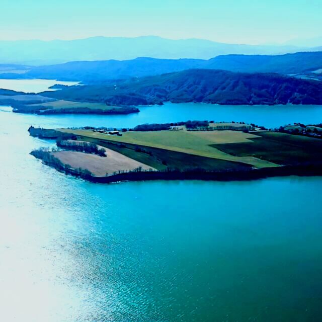 Villa de Ainsa - Sobrarbe Pirineo El aeródromo de Coscojuela de Sobrarbe logra su máxima afluencia y se afianza como enclave estratégico comarcal 11 Villa de Ainsa - Sobrarbe Pirineo