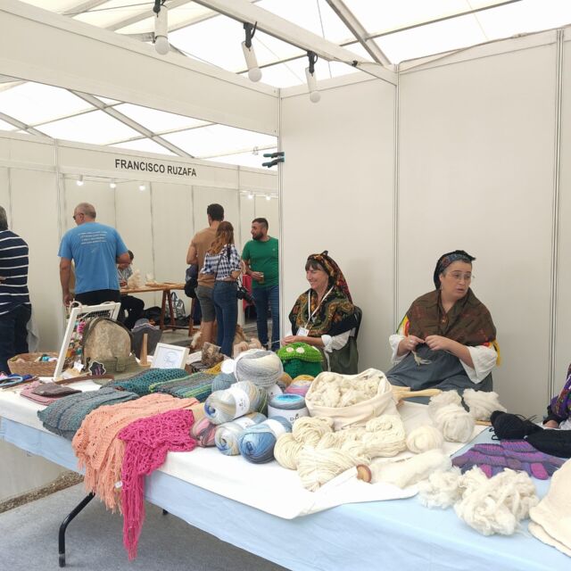 Expoferia Ainsa 2024, Sobrarbe, Pirineo Aragonés, Productos Locales, Km0, Artesanía, Productores Locales, Feria Artesanal, Agricultura Sostenible, Gastronomía Local, Turismo Rural, Tradición Aragonesa, Cultura Pirineo, Eventos Ainsa, Calidad Rural, Mercado Local, Innovación Rural, Sostenibilidad, Desarrollo Local, Experiencia Artesanal
