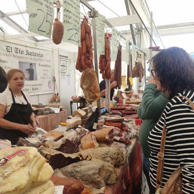 Expoferia Ainsa 2024, Sobrarbe, Pirineo Aragonés, Productos Locales, Km0, Artesanía, Productores Locales, Feria Artesanal, Agricultura Sostenible, Gastronomía Local, Turismo Rural, Tradición Aragonesa, Cultura Pirineo, Eventos Ainsa, Calidad Rural, Mercado Local, Innovación Rural, Sostenibilidad, Desarrollo Local, Experiencia Artesanal