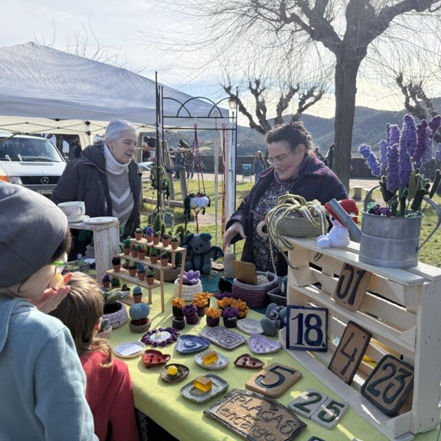 Villa de Ainsa - Sobrarbe Pirineo Ferieta de Aínsa 2026: Récord de expositores en una soleada y participativa edición de la Ferieta de Aínsa 4 Villa de Ainsa - Sobrarbe Pirineo