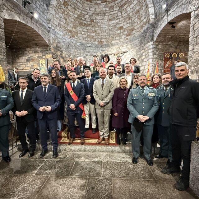 Villa de Ainsa - Sobrarbe Pirineo Los XII premios Cruz de Sobrarbe ensalzan el trabajo municipal con el secretario Pedro Larramona y la FCQ como homenajeados 4 Villa de Ainsa - Sobrarbe Pirineo