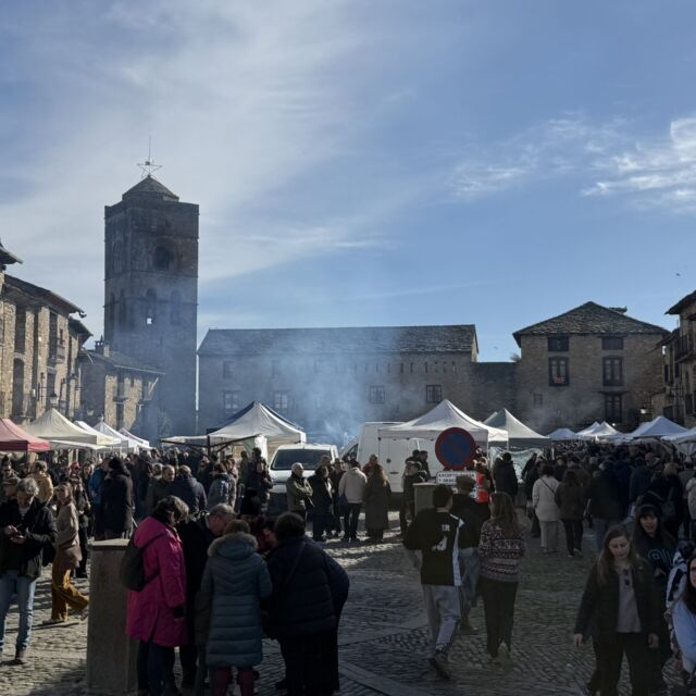 Villa de Ainsa - Sobrarbe Pirineo Ferieta de Aínsa 2026: Récord de expositores en una soleada y participativa edición de la Ferieta de Aínsa 15 Villa de Ainsa - Sobrarbe Pirineo