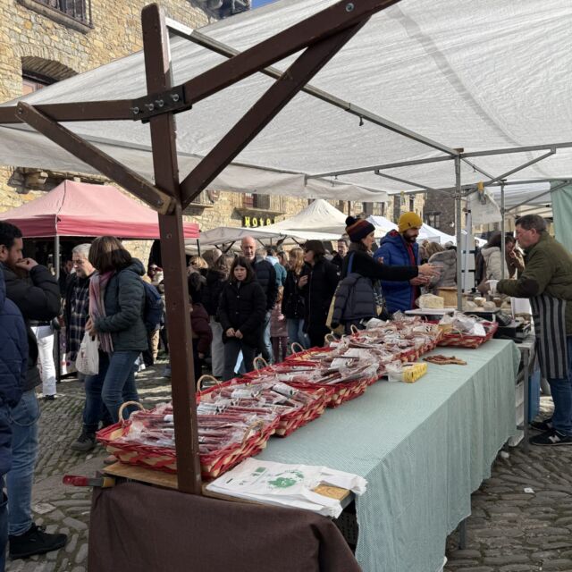 Villa de Ainsa - Sobrarbe Pirineo Ferieta de Aínsa 2026: Récord de expositores en una soleada y participativa edición de la Ferieta de Aínsa 10 Villa de Ainsa - Sobrarbe Pirineo